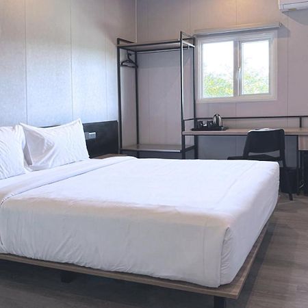 Conjioo Hotel Sumbawa Managed By Mhm Maluk Extérieur photo